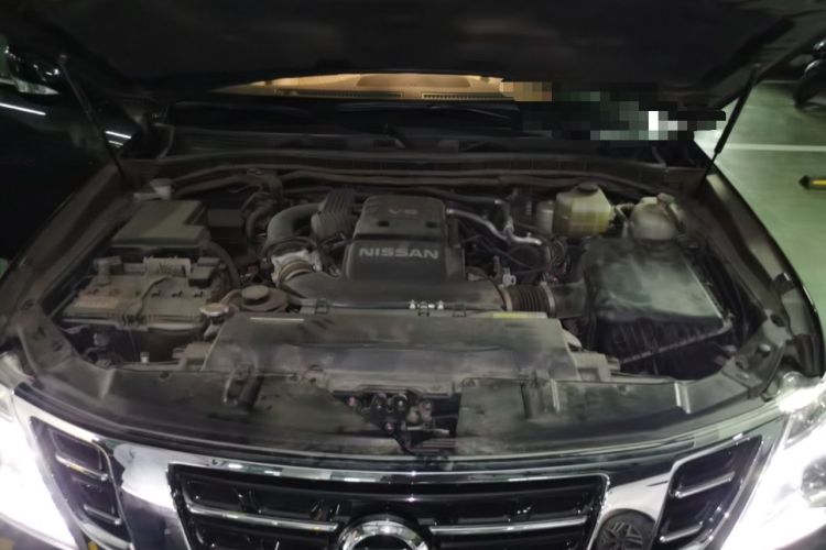 Used Nissan Patrol 2018 4.0L Automatic 7-Seater Middle East Version Engine Bay