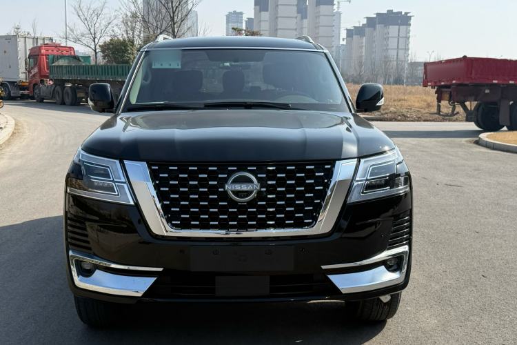 Used Nissan Patrol 2018 4.0L Automatic 7-Seater Middle East Version Exterior 2