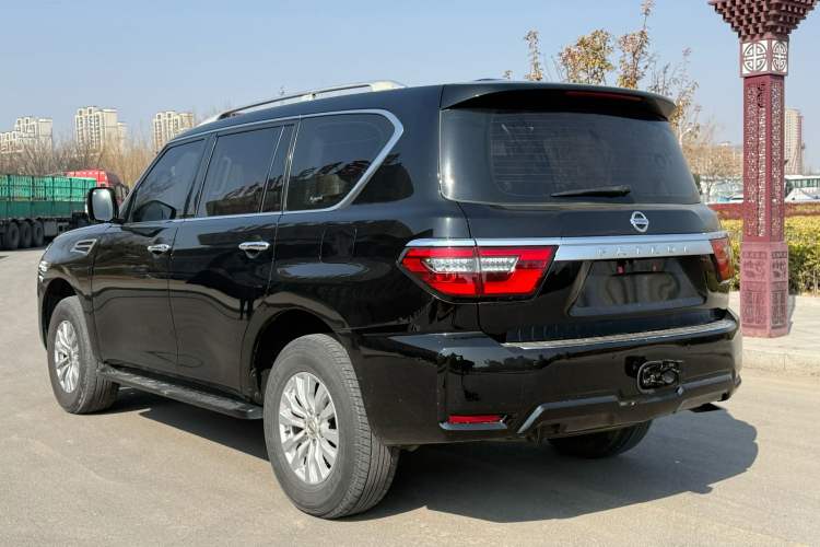 Used Nissan Patrol 2018 4.0L Automatic 7-Seater Middle East Version Exterior 5