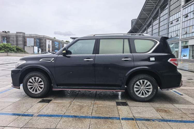 Used Nissan Patrol 2018 Y62 4.0 XE Middle East Exterior 7