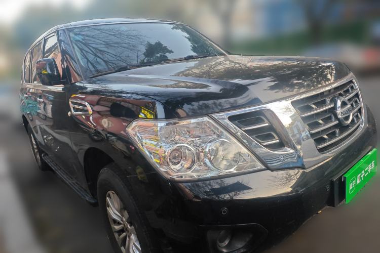 Used Nissan Patrol 2018 4.0L LinkedIn Edition Front Right 45 Deg