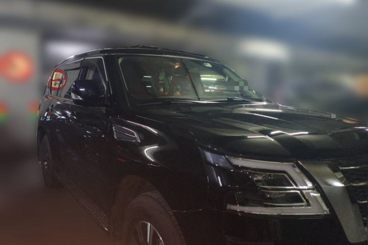 Used Nissan Patrol 2018 4.0L Automatic 7-Seater Middle East Version Front Right 45 Deg