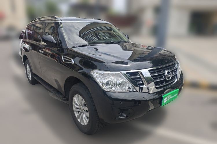Used Nissan Patrol 2018 4.0L LinkedIn Edition Front Right 45 Deg