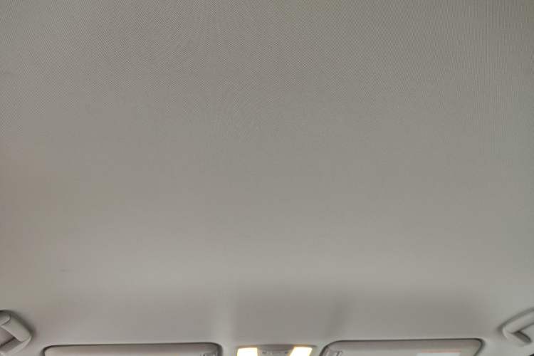 Used Nissan Patrol 2018 4.0L LinkedIn Edition Headliner