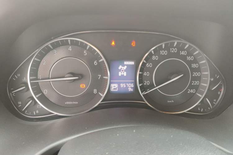Used Nissan Patrol 2018 4.0L LinkedIn Edition Instrument Cluster