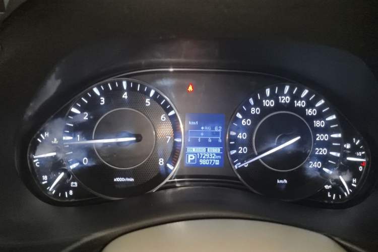 Used Nissan Patrol 2018 4.0L Platinum Edition Instrument Cluster