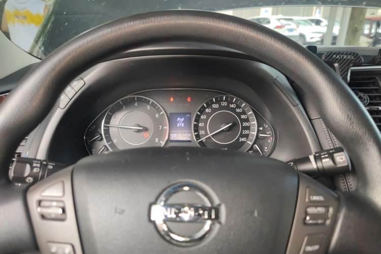 Used Nissan Patrol 2018 4.0L LinkedIn Edition Instrument Cluster