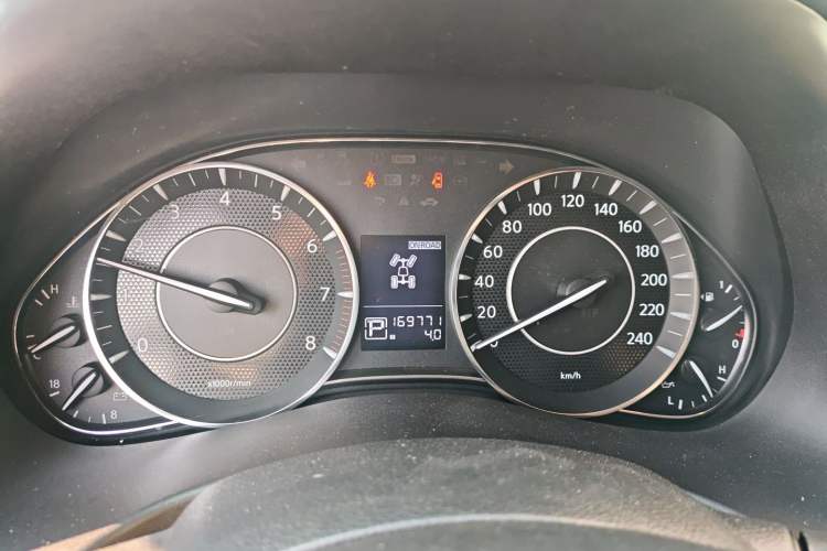 Used Nissan Patrol 2018 4.0L Automatic 7-Seater Middle East Version Instrument Cluster