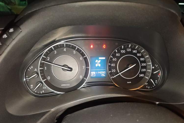 Used Nissan Patrol  Instrument Cluster