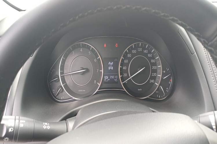 Used Nissan Patrol 2018 4.0L LinkedIn Edition Instrument Cluster