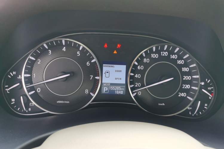Used Nissan Patrol  Instrument Cluster