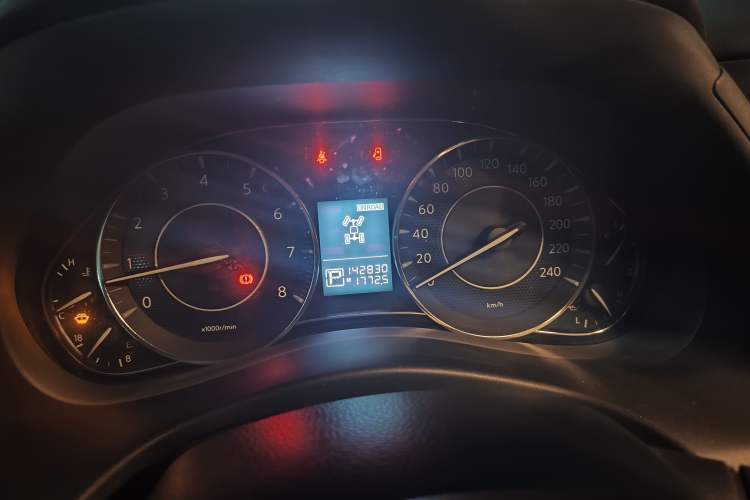 Used Nissan Patrol 2018 4.0L LinkedIn Edition Instrument Cluster