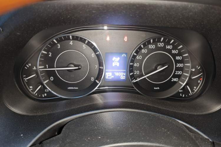 Used Nissan Patrol 2018 4.0L LinkedIn Edition Instrument Cluster