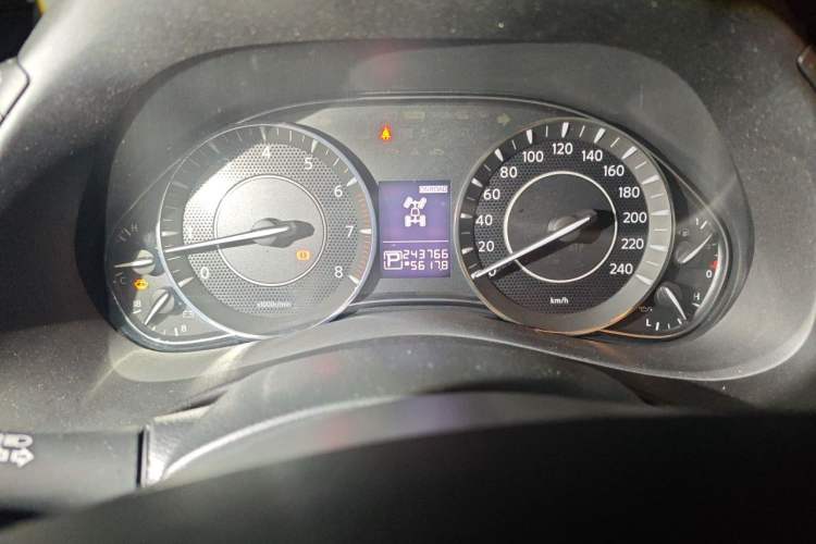 Used Nissan Patrol  Instrument Cluster