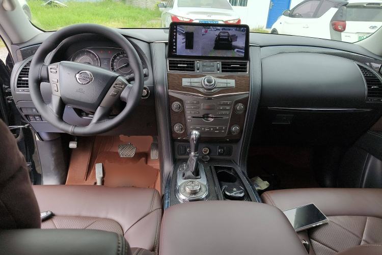 Used Nissan Patrol 2018 4.0L Automatic 7-Seater Middle East Version Interior 2
