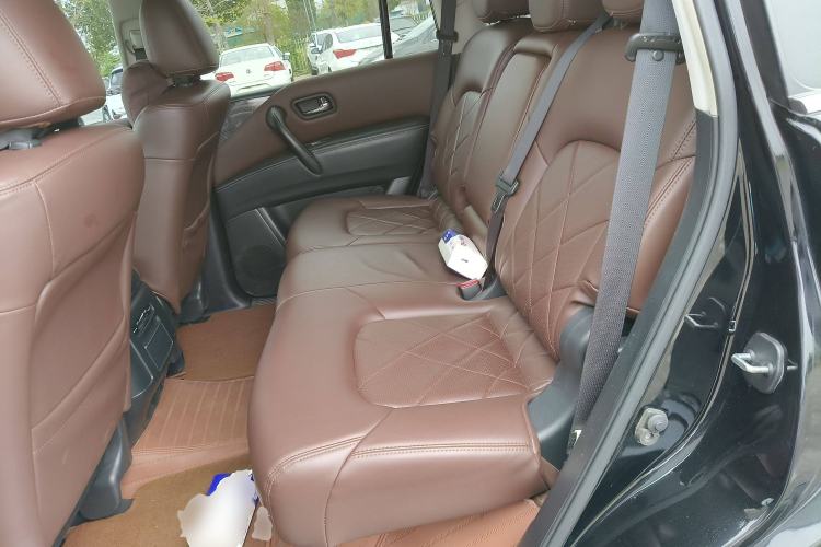 Used Nissan Patrol 2018 4.0L Automatic 7-Seater Middle East Version Interior 4