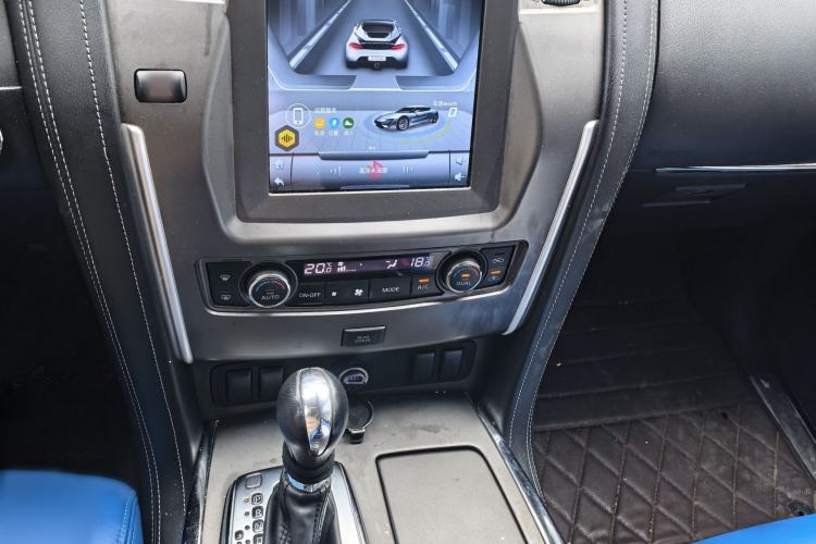 Used Nissan Patrol 2018 Y62 4.0 XE Middle East Interior 6