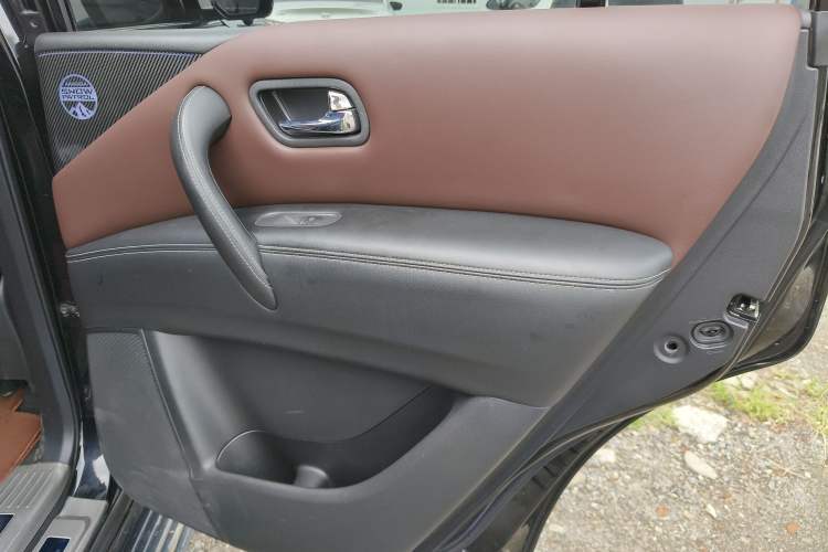 Used Nissan Patrol 2018 4.0L Automatic 7-Seater Middle East Version Interior 6