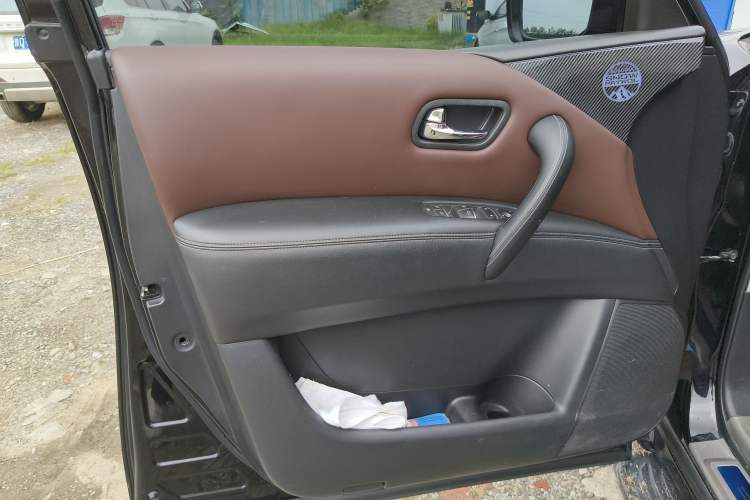 Used Nissan Patrol 2018 4.0L Automatic 7-Seater Middle East Version Interior 7
