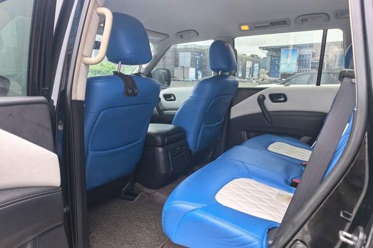 Used Nissan Patrol 2018 Y62 4.0 XE Middle East Interior 8