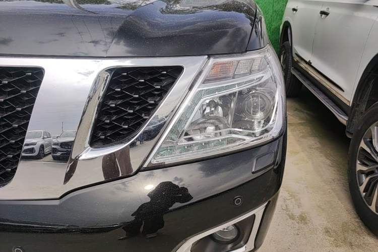 Used Nissan Patrol 2018 4.0L Automatic 7-Seater Middle East Version Left Front Headlight