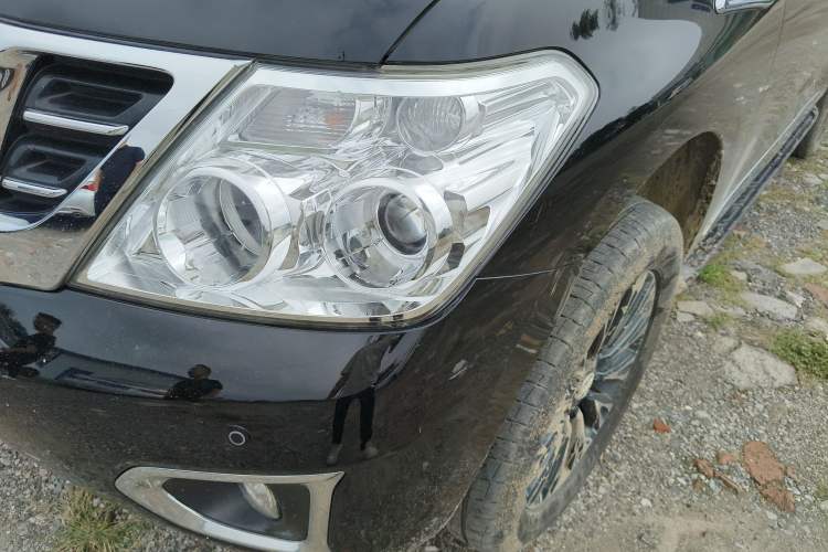 Used Nissan Patrol 2018 4.0L Automatic 7-Seater Middle East Version Left Front Headlight