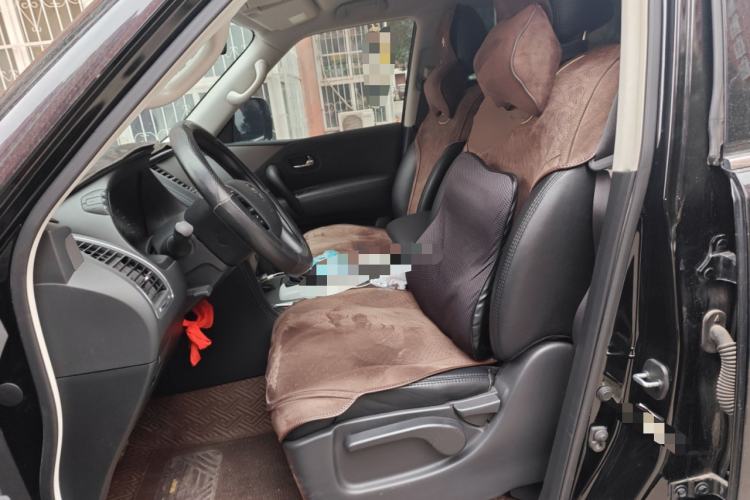 Used Nissan Patrol 2018 4.0L LinkedIn Edition Left Front Seat