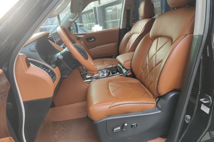 Used Nissan Patrol 2018 4.0L LinkedIn Edition Left Front Seat