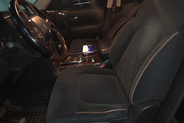 Used Nissan Patrol 2018 4.0L LinkedIn Edition Left Front Seat