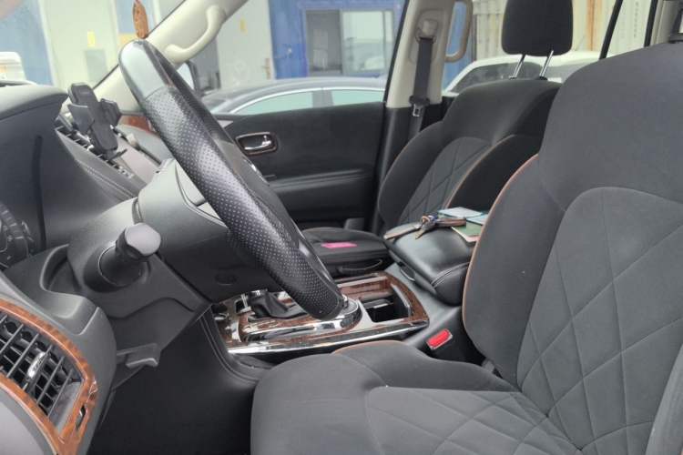 Used Nissan Patrol 2018 4.0L LinkedIn Edition Left Front Seat