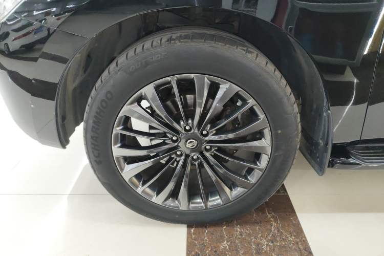Used Nissan Patrol 2018 5.6L Standard Version Left Front Wheel Hub