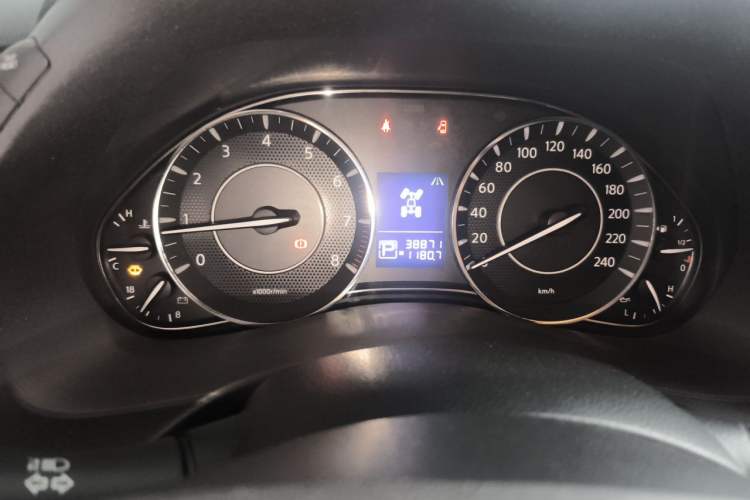 Used Nissan Patrol  Odometer Close Up