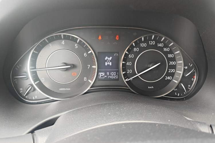 Used Nissan Patrol 2018 Y62 4.0 XE Middle East Odometer Close Up