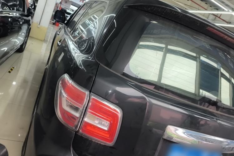 Used Nissan Patrol 2018 Y62 4.0 XE Middle East Rear Left 45 Deg