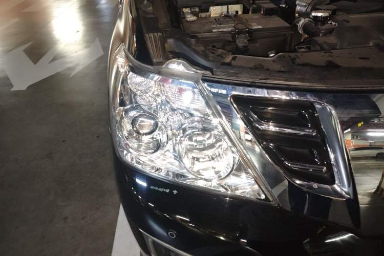 Used Nissan Patrol 2018 4.0L LinkedIn Edition Right Front Headlight