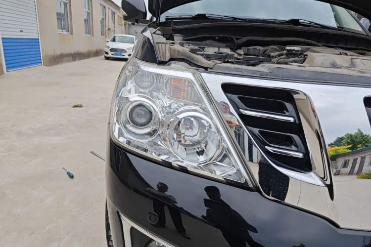 Used Nissan Patrol 2018 4.0L LinkedIn Edition Right Front Headlight