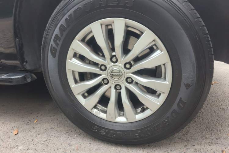 Used Nissan Patrol 2018 4.0L Automatic 7-Seater Middle East Version Right Front Wheel Hub