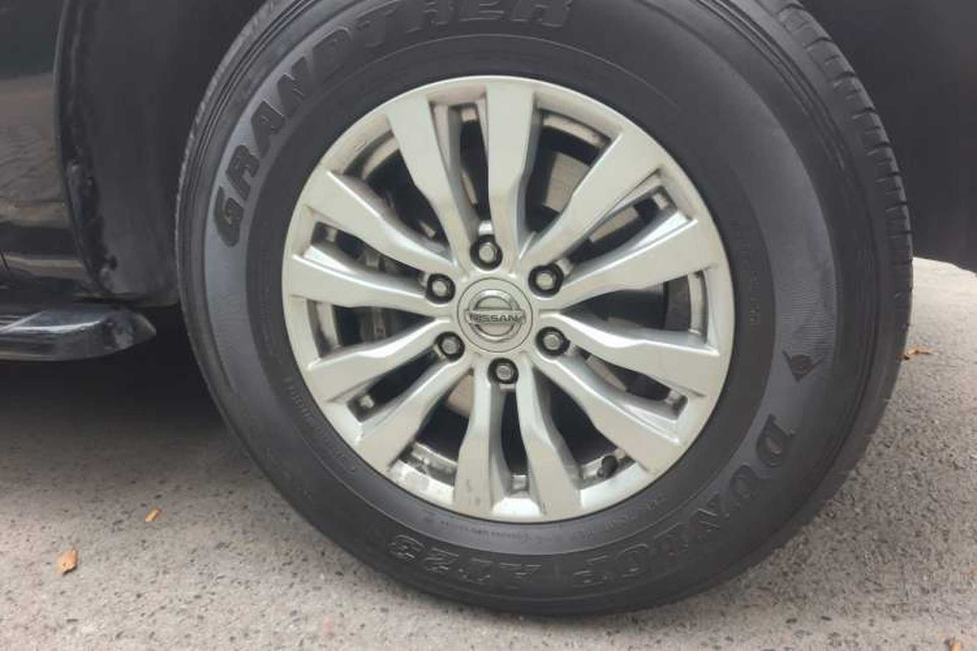 Used Nissan Patrol 2018 4.0L Automatic 7-Seater Middle East Version Right Front Wheel Hub