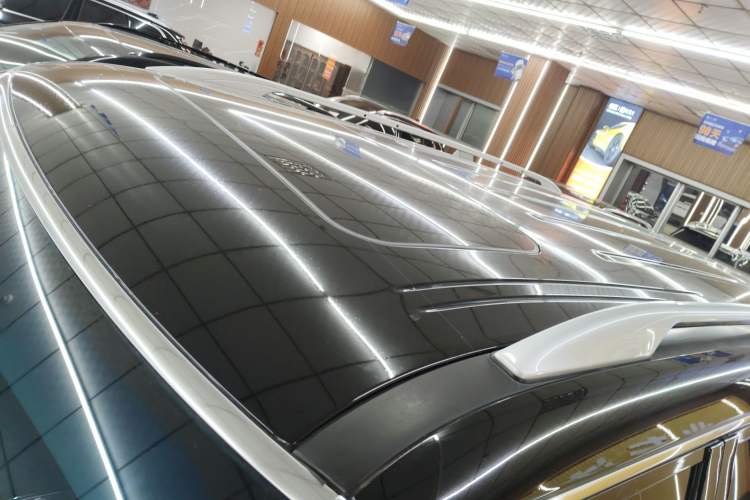 Used Nissan Patrol 2018 5.6L Standard Version Roof