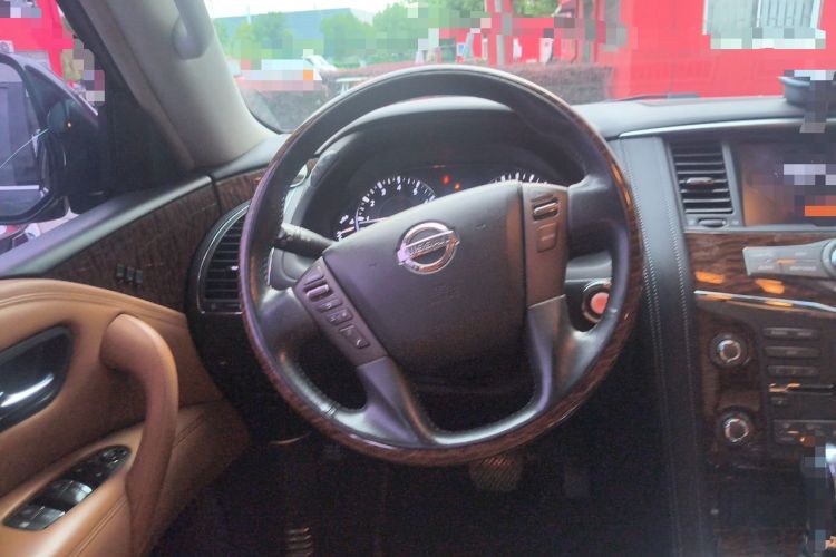 Used Nissan Patrol 2018 4.0L Platinum Edition Steering Wheel