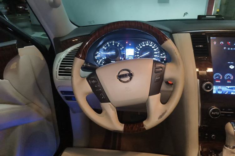 Used Nissan Patrol 2018 4.0L Platinum Edition Steering Wheel