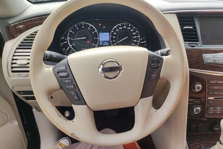 Used Nissan Patrol 2018 4.0L Automatic 7-Seater Middle East Version Steering Wheel
