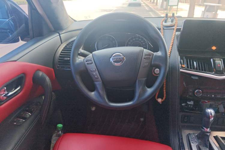 Used Nissan Patrol 2018 4.0L LinkedIn Edition Steering Wheel