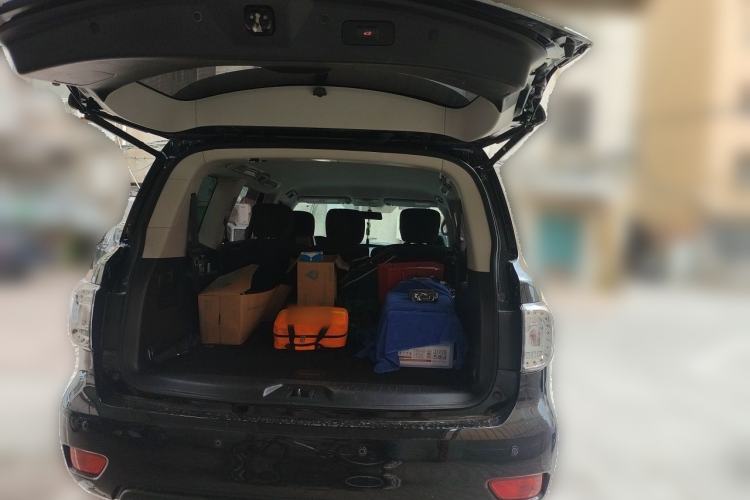 Used Nissan Patrol 2018 4.0L LinkedIn Edition Trunk