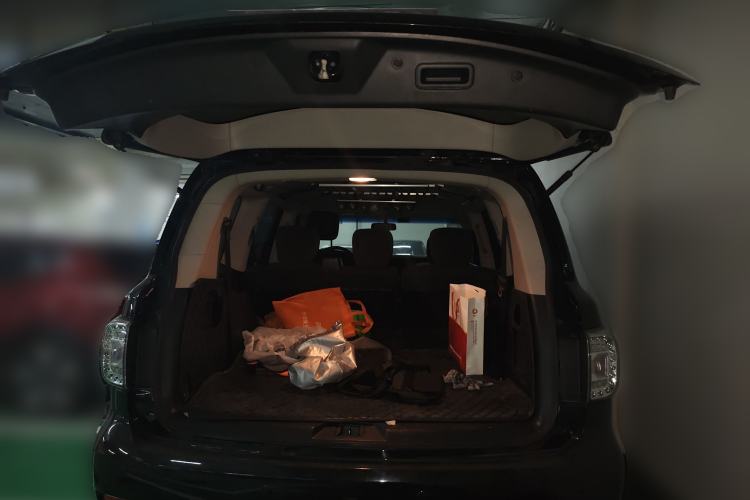 Used Nissan Patrol 2018 4.0L LinkedIn Edition Trunk