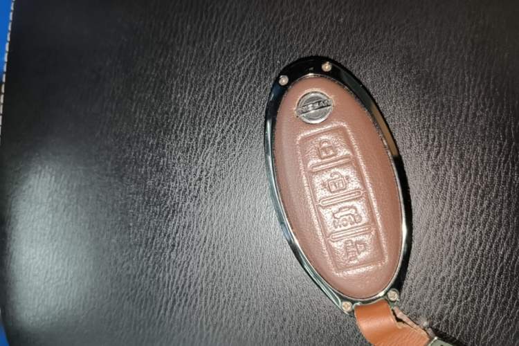 Used Nissan Patrol 2018 Y62 4.0 XE Middle East Vehicle Key
