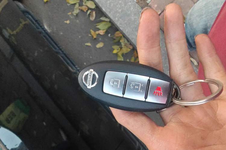 Used Nissan Patrol 2018 4.0L LinkedIn Edition Vehicle Key