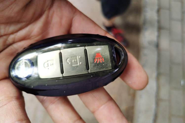 Used Nissan Patrol  Vehicle Key