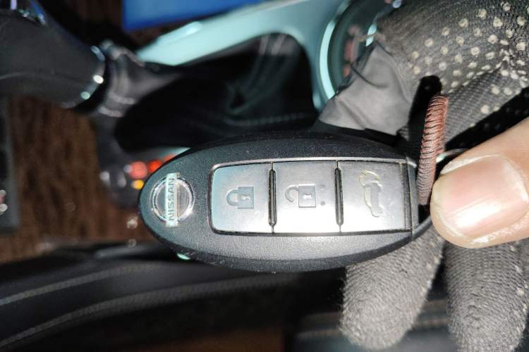Used Nissan Patrol 2018 5.6L Standard Version Vehicle Key