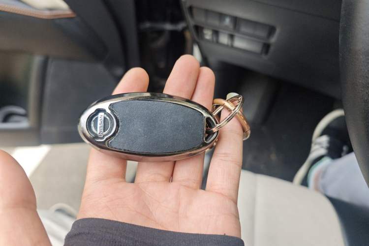 Used Nissan Patrol 2018 4.0L LinkedIn Edition Vehicle Key